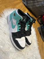 Nike Air Jordan 1 Mid Bayern - Kirchdorf a.d.Amper Vorschau