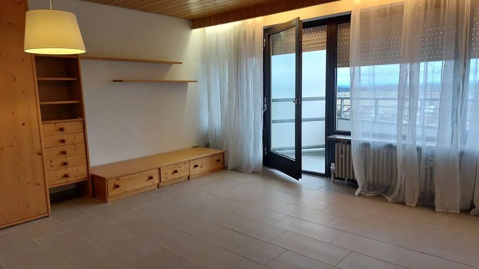 2 Zimmer (52 qm) mit Balkon und Einbauküche in Altensteig