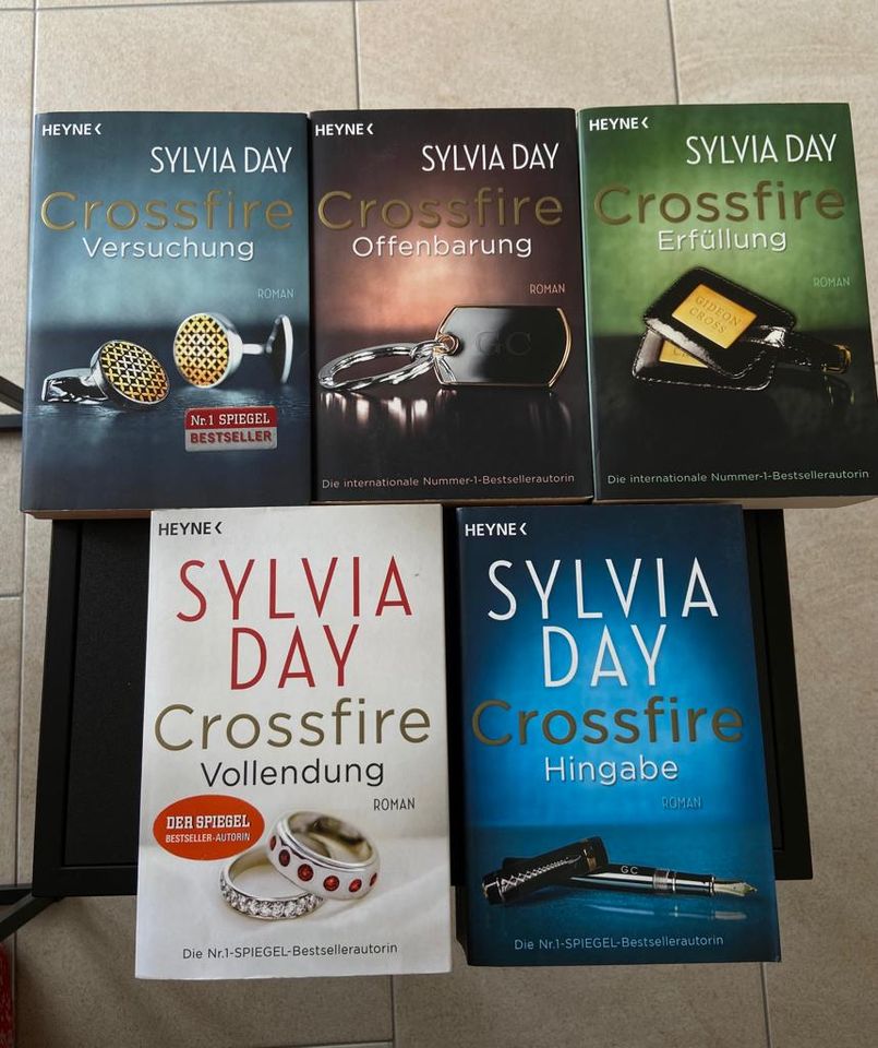 Crossfire Reihe von Sylvia Day. in Brilon