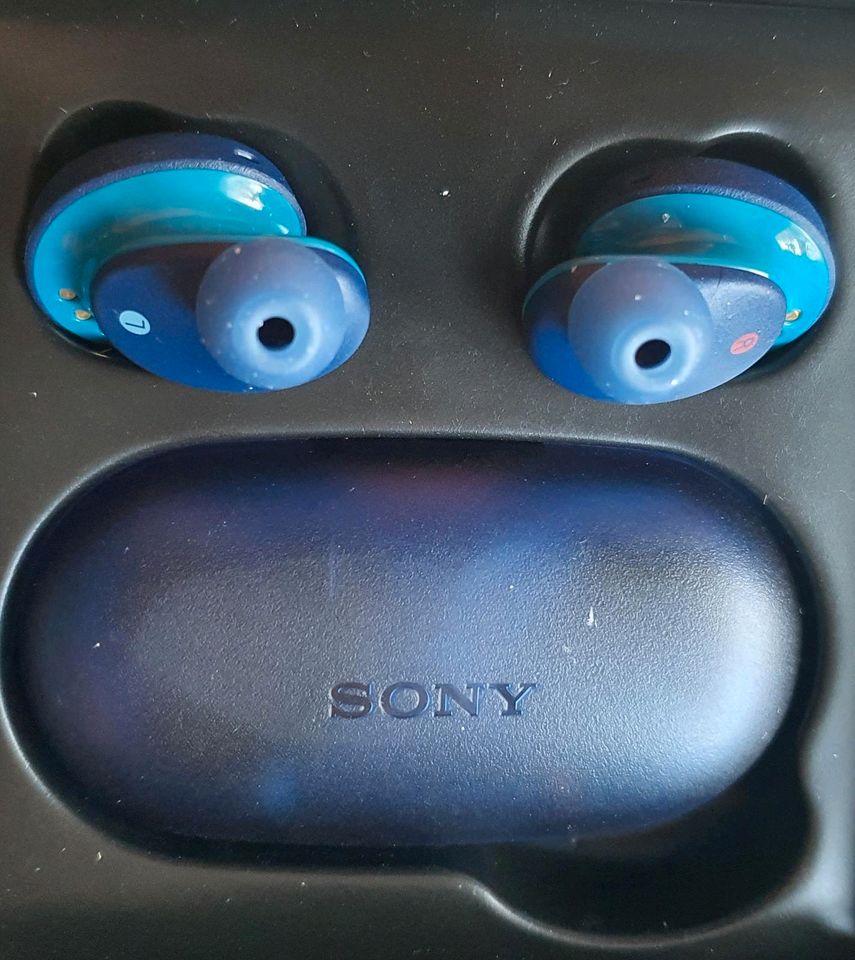 Sony WF-XB700 Bluetooth-Kopfhörer blau OVP in Kiel