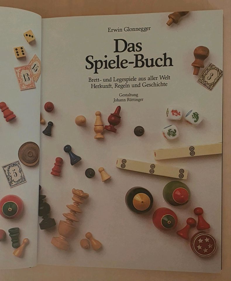 Das spiele buch Erwin Glonnegger 1988 in Bad Soden am Taunus