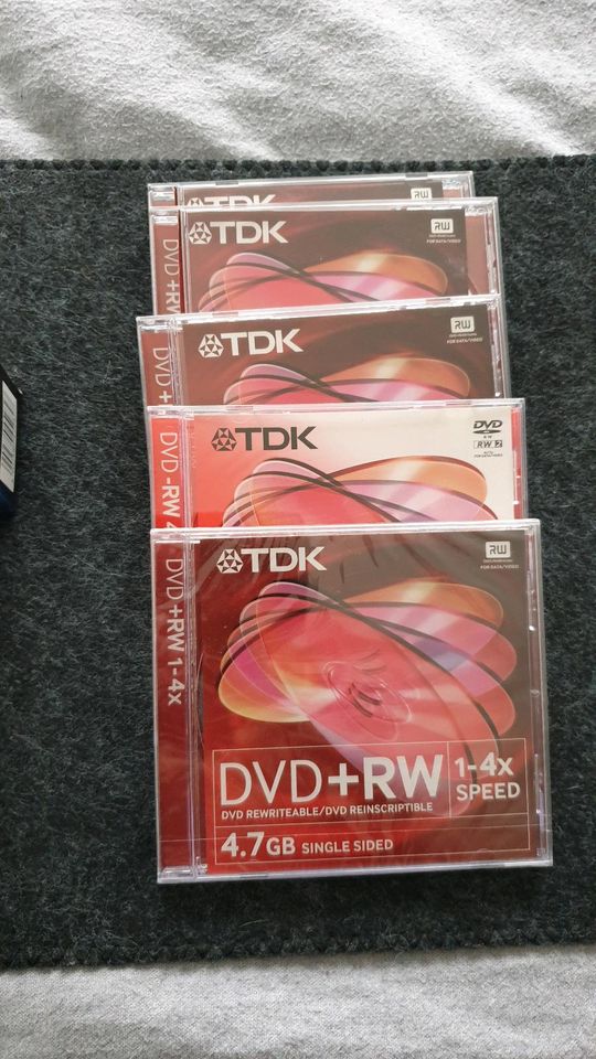 DVD-RW 5 Stück und CD-R 10 Stück NEU in Pinneberg