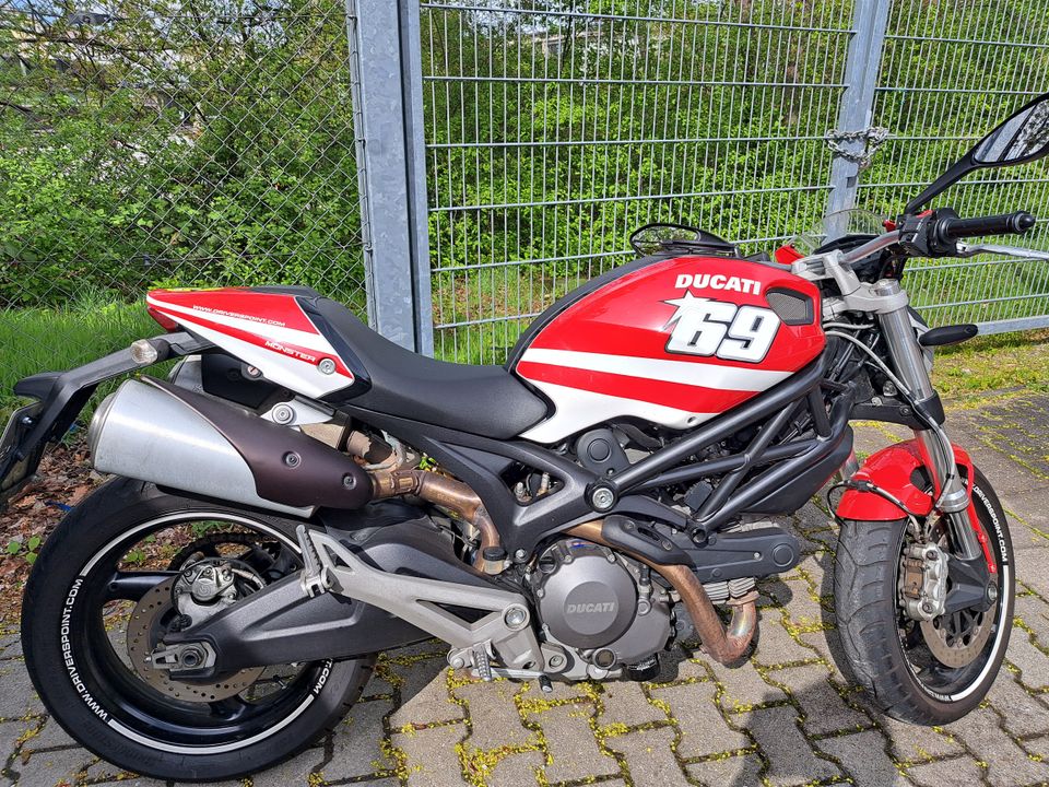 Ducati Monster 696 in Regensburg