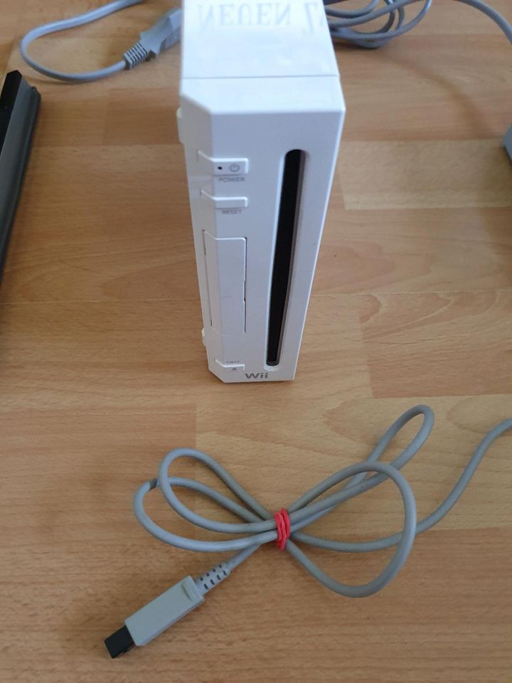 Nintendo Wii Konsole mit allen Kabeln in Dortmund