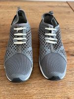 Puma Netfit Schuhe, Gr. 43, Grau Nordrhein-Westfalen - Eslohe Vorschau