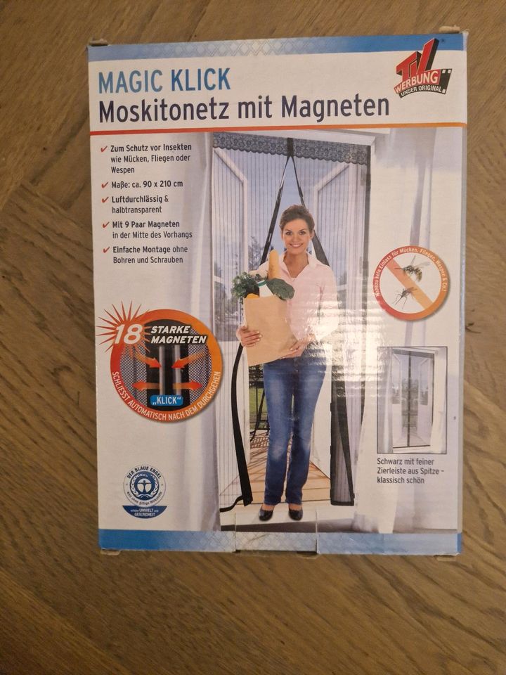 Insektenschutz Fliegen Netz Moskitonetz Vorhang Magnet Balkontür in Hamburg