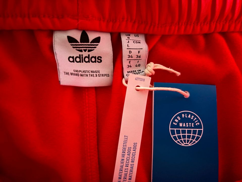 Adidas Pants kurze Hose 34 neu mit Etikett in Bad Brückenau