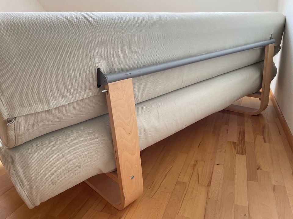 IKEA „Allerum“ Schlafsofa Couch mit cremefarbenem Bezug & Kissen in Gütersloh