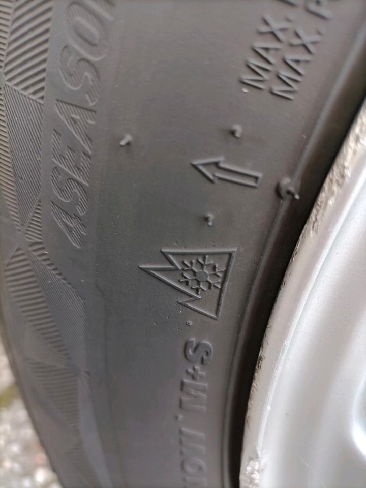 Allseason neue Reifen mit alpin Markierung+felgen Mercedes in Mönchengladbach