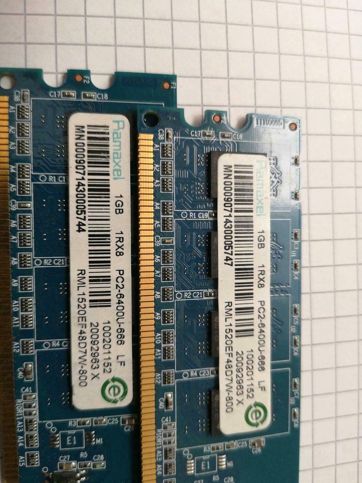 HP 404574-888 (1GB DDR2 PC2-6400U 800MHz DIMM 240-pin) RML1520EF4 in Oberthulba