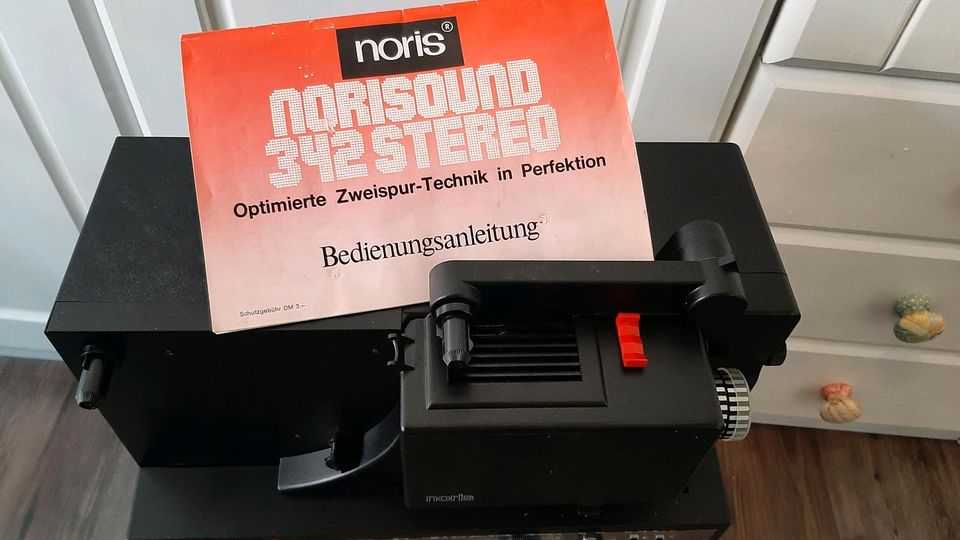 SUPER 8 PROJEKTOR NORIS 342 - DEFEKT - AN BASTLER in Hann. Münden