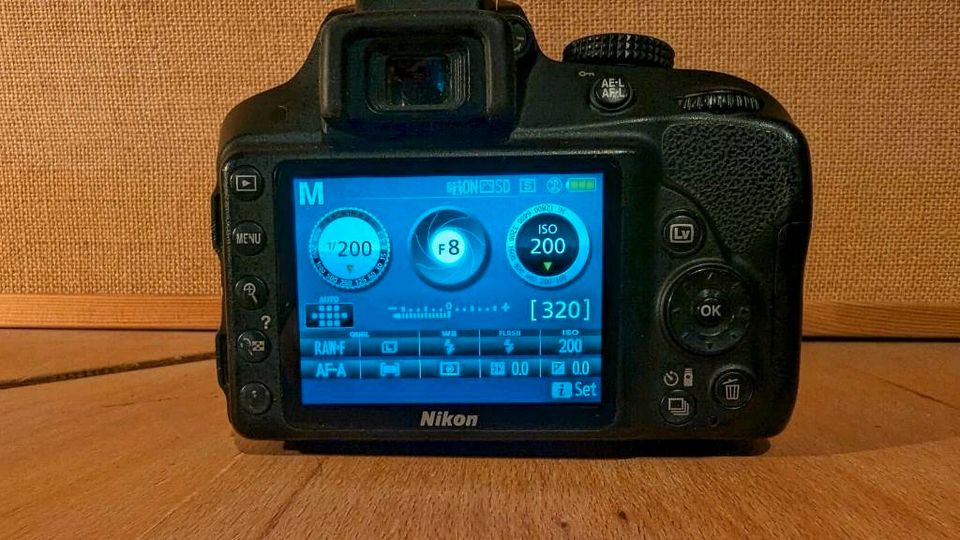 Nikon D3300 inkl. Tasche und Kit Objektiv 18-55 + Yongnuo 50 1.8 in Wolfenbüttel