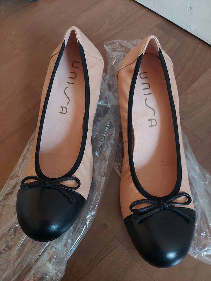 Neu Unisa Ballerina Pumps zweifarbig schwarz nude Leder  39 in Kempen