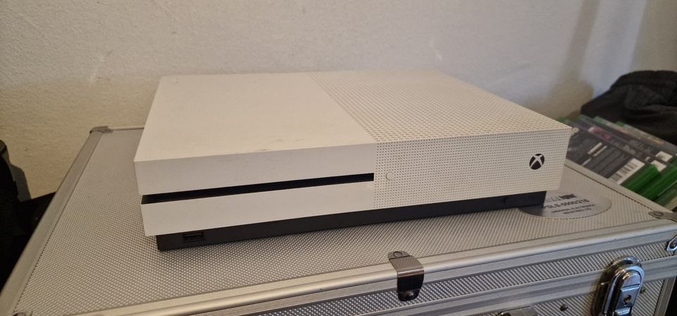 Xbox one s in weiß 500GB in Bochum