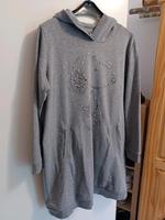 Sweatkleid in grau mit Pailletten vom C&A Hessen - Wetzlar Vorschau