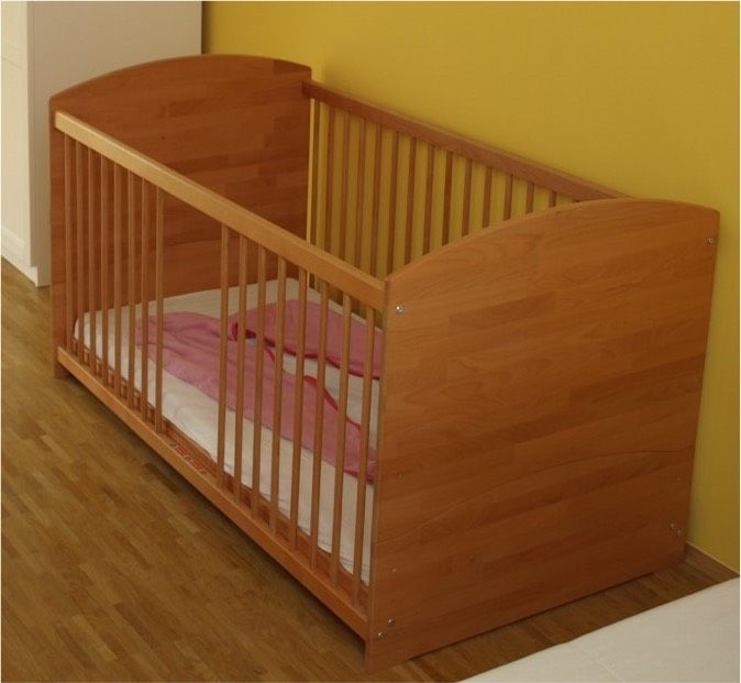 Kinderbett Gitterbett Bett HERLAG umbaubar - sehr guter Zustand in Erding