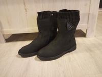 Stiefel Gr. 42 Stiefletten Boots  schwarz, leicht gefüttert , neu Hessen - Ebersburg Vorschau