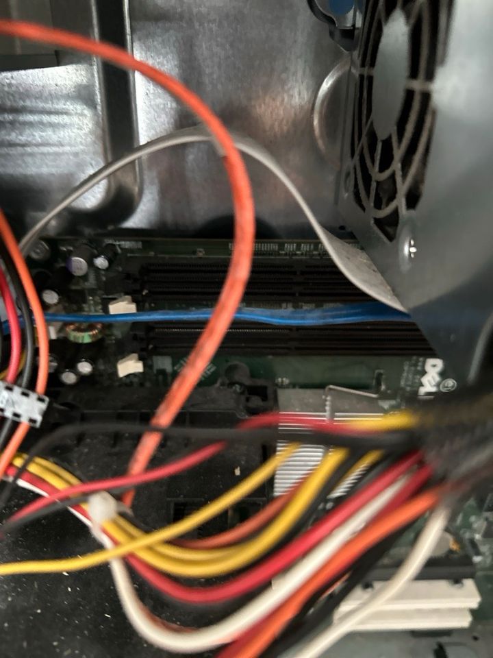 Dell PC ohne Festplatte für Bastler in Tating