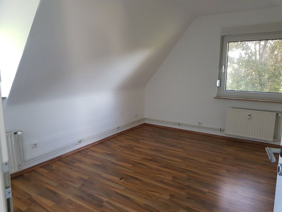 freundliche und ruhige 3 Zimmer Wohnung im Grünen in Sarstedt