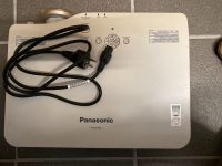 Panasonic PT-AX100E Beamer HD Nordrhein-Westfalen - Langenfeld Vorschau