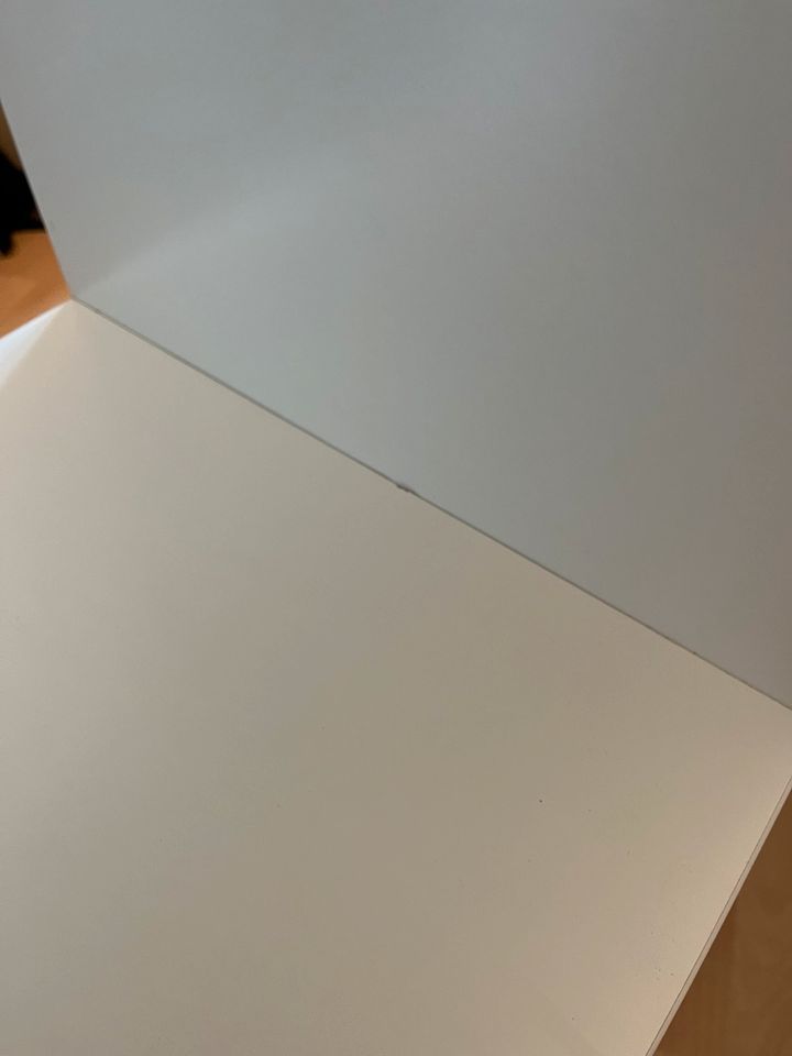 Ikea KALLAX Regal (4x4, weiß) in Offenbach