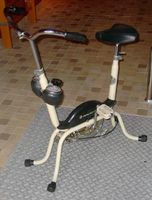 Heimtrainer Fitnessgerät Fittnessrad „Cyclette“ - Oldtimer Dithmarschen - Buesum Vorschau