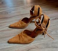 High Heels Hessen - Niestetal Vorschau