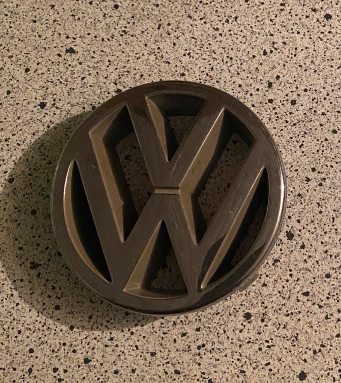 VW Emblem Vorne Original Golf 3 Top Chrom in Hagen