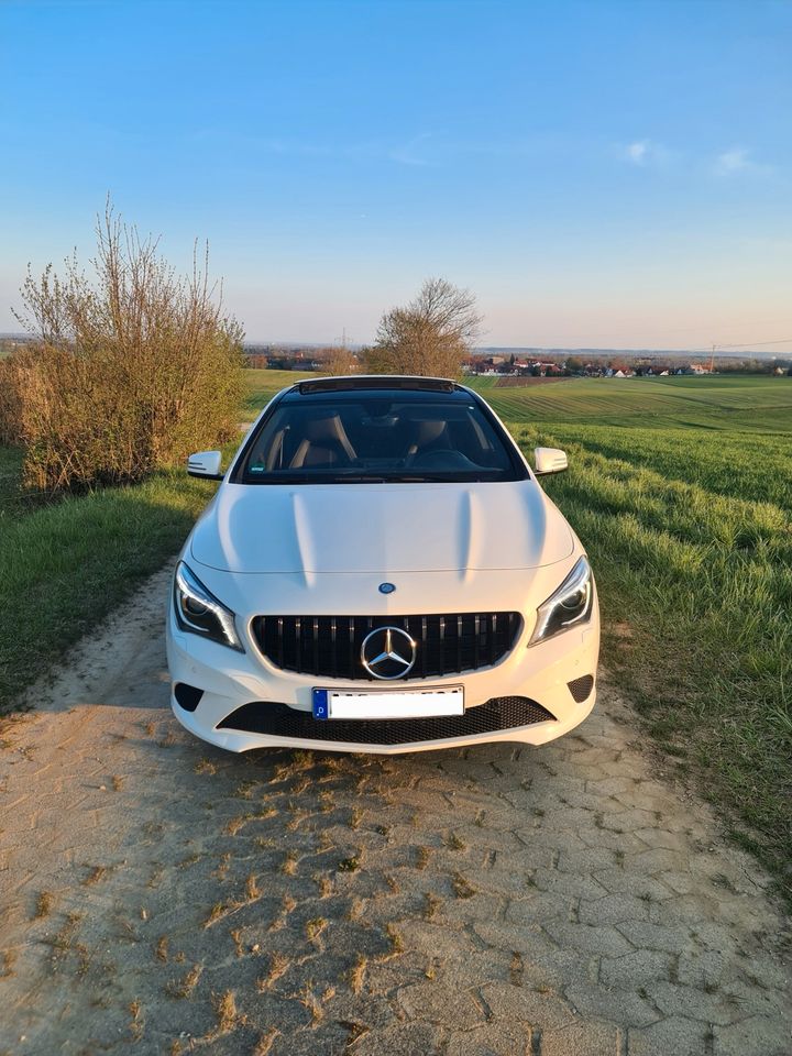 Mercedes CLA  zu Verkaufen in Friedberg