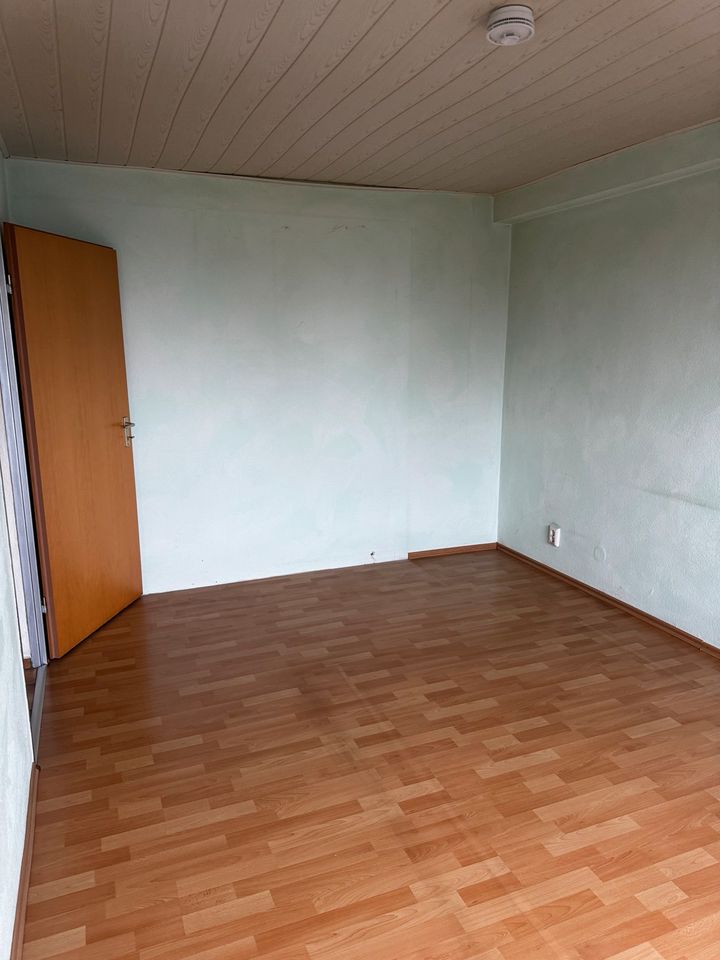 3 Zimmerwohnung + Garage, ohne Makler, sofort frei in Gärtringen