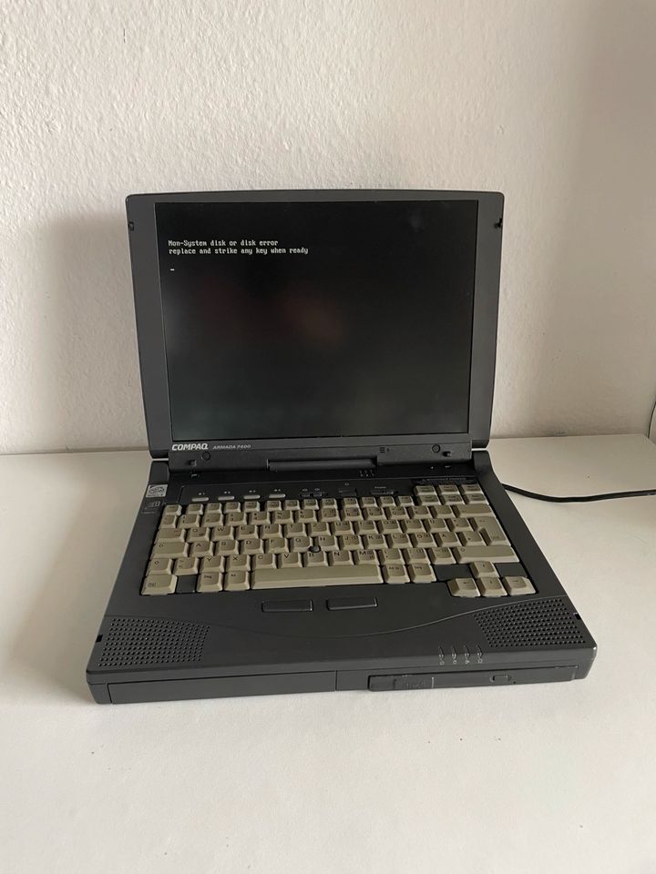 Compaq Armada 7400 Retro Laptop Vintage Notebook Sammlerstück NT in Kraichtal