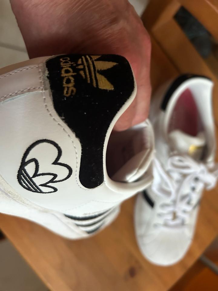Adidas originals superstar heart clearance