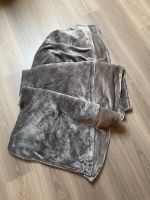 Decke warm kuschelig grau Sofa Silber samt Düsseldorf - Oberbilk Vorschau