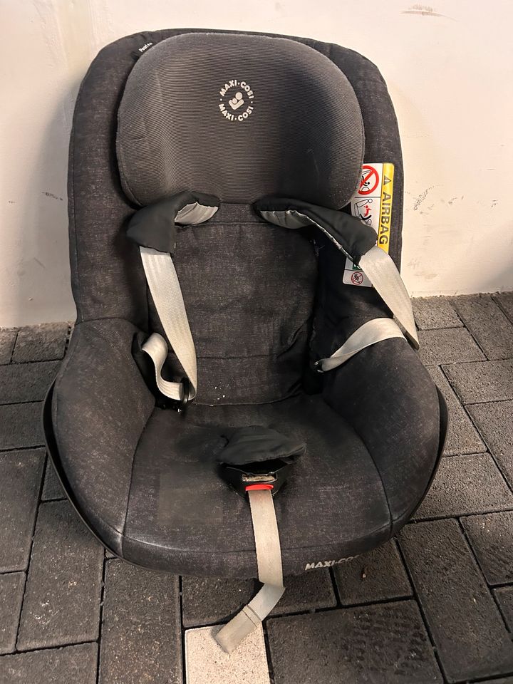 Maxi Cosi Pearl Pro i size und isofix Station Kindersitz Autositz in Schwelm
