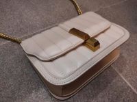 Edele Handtasche goldene Kette creme Neu zero Nordrhein-Westfalen - Bergheim Vorschau