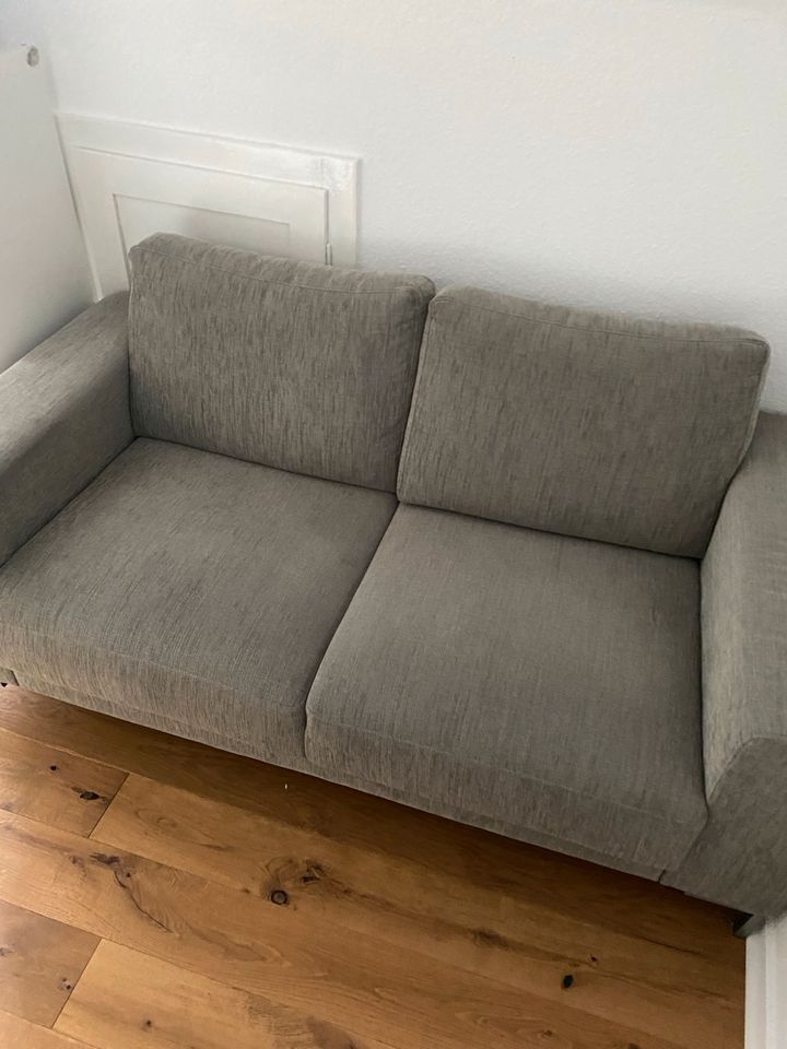 Couch von Ikea in Marburg