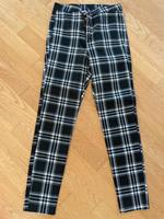 H&M Hose kariert schwarz-weiß Gr. 40 neu Niedersachsen - Wrestedt Vorschau