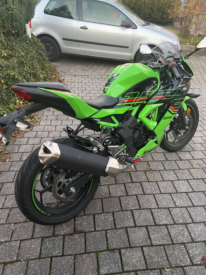 Kawasaki Ninja 125 in Kronburg