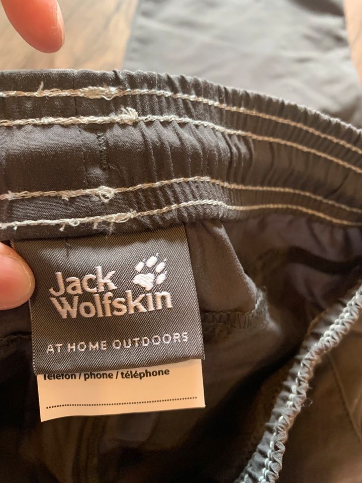 Jack Wolfskin Kinder 2 in 1 Functions Hose, 116 wie neu in Ebermannstadt