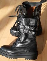 Stiefel Boots Zara schwarz Gr 38 Hessen - Gießen Vorschau