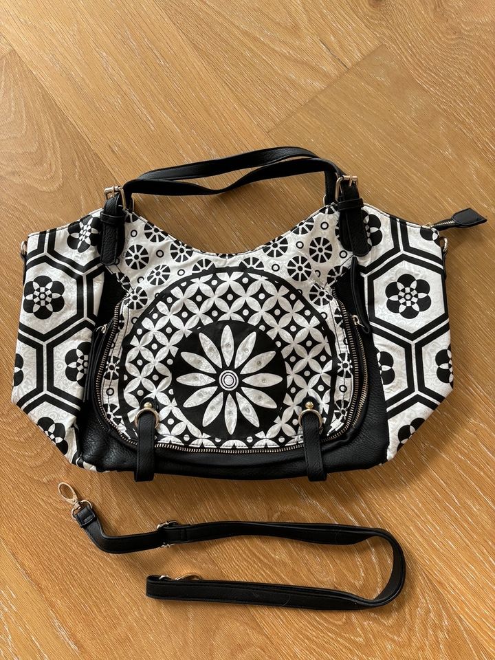 Desigual Handtasche in Stockach