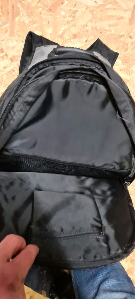 Laptop Rucksack in Essenbach