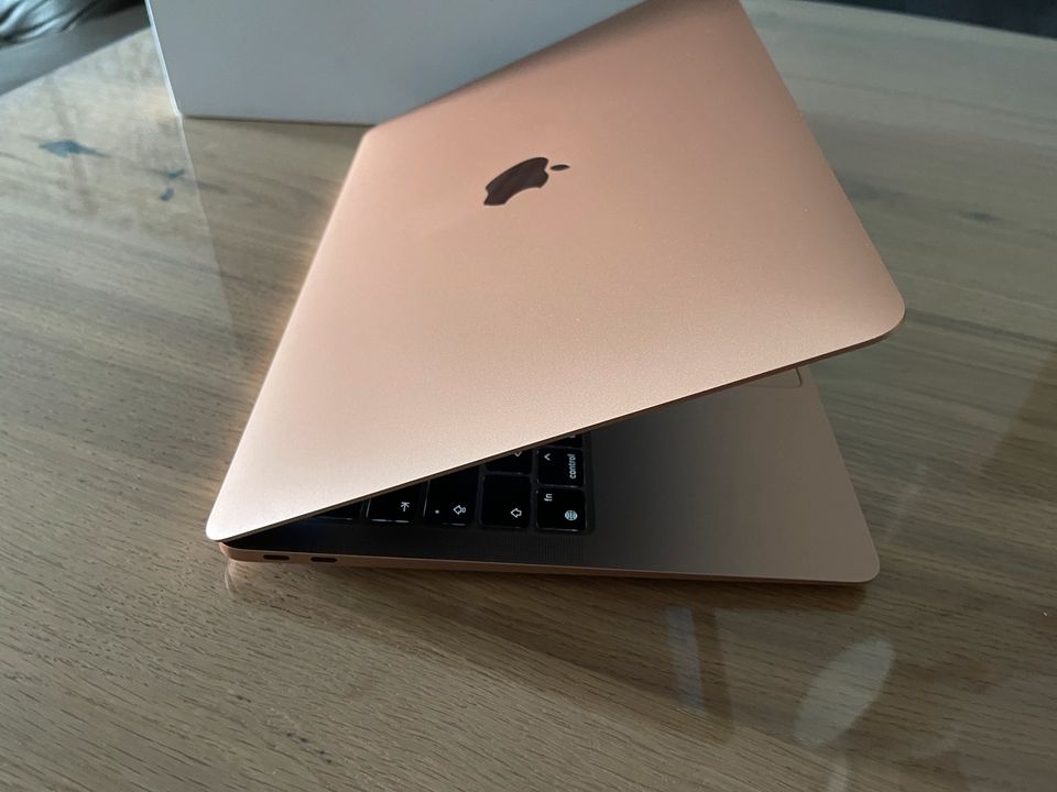 Apple MacBook Air 13, M1, 2020 8GB RAM 256GB SSD Gold Ak.100% in Oberhausen