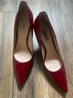 Guess High Heels Lackleder 40 rot Mecklenburg-Vorpommern - Samtens Vorschau