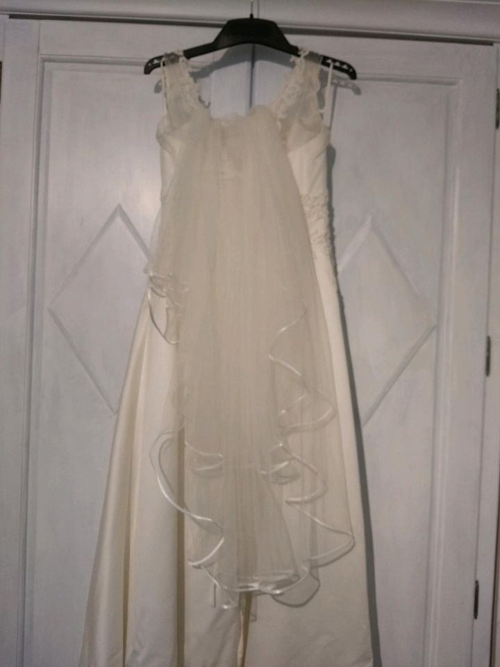 Brautkleid Hochzeit Agnes Bridal Dream 38, ivory, NP 2000€ in Bad Sassendorf