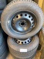 Renault Captur Winterreifen auf Stahlfelgen 205/60R1. Wr270 Nordrhein-Westfalen - Troisdorf Vorschau