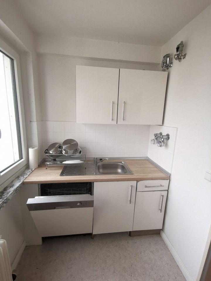 Monteur Apartment -Ferienwohnung mit Balkon am Limmer Str. in Hannover