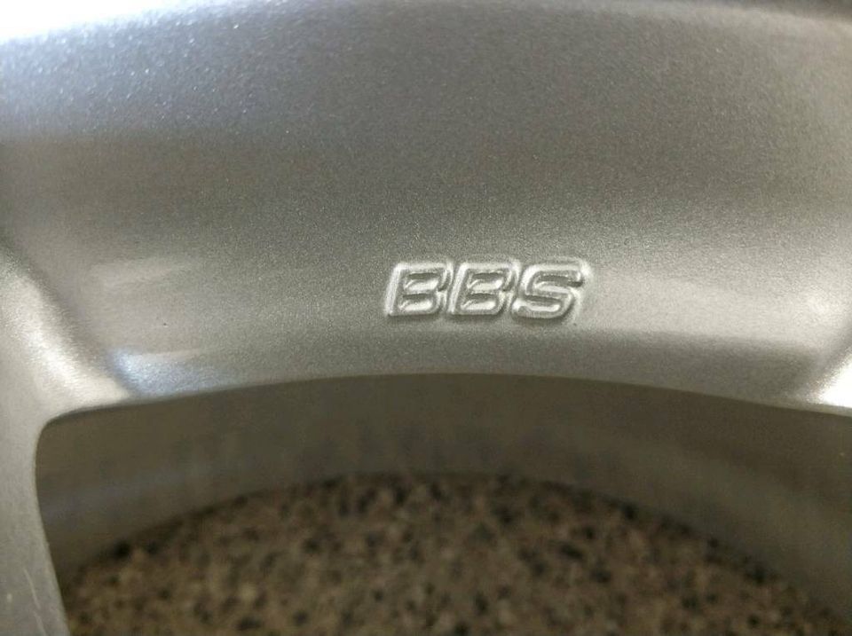 ! Neu ! BBS RK 018 / 8 x 17 inklusive Versand in Wurzen