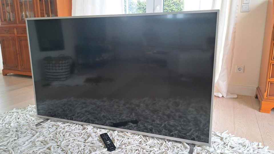 58 Zoll LED Fernseher Philips mit Ambilight. in Oelde