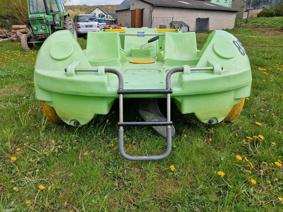 Schönes Trettboot im Beetle Design in Lirstal